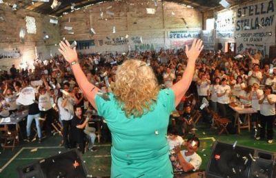 Stella Giroldi: �El domingo tenemos la felicidad de votar, para el lunes seguir creciendo�