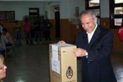 Barrionuevo: "el destino de los argentinos est� en manos del �nico soberano que es el pueblo"