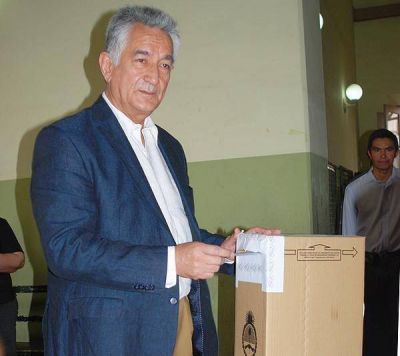 En un clima de total normalidad vot� en San Luis, el gobernador Dr. Alberto Rodr�guez Sa�