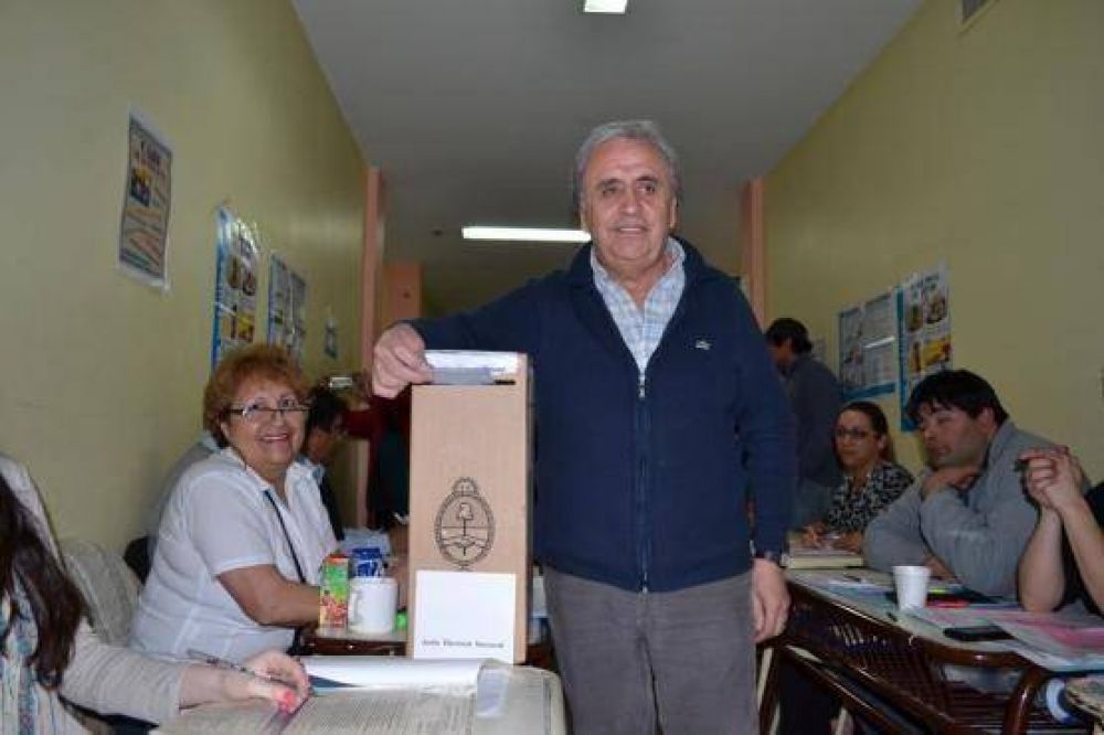 Cantin se sum� a terminar con la Ley de Lemas