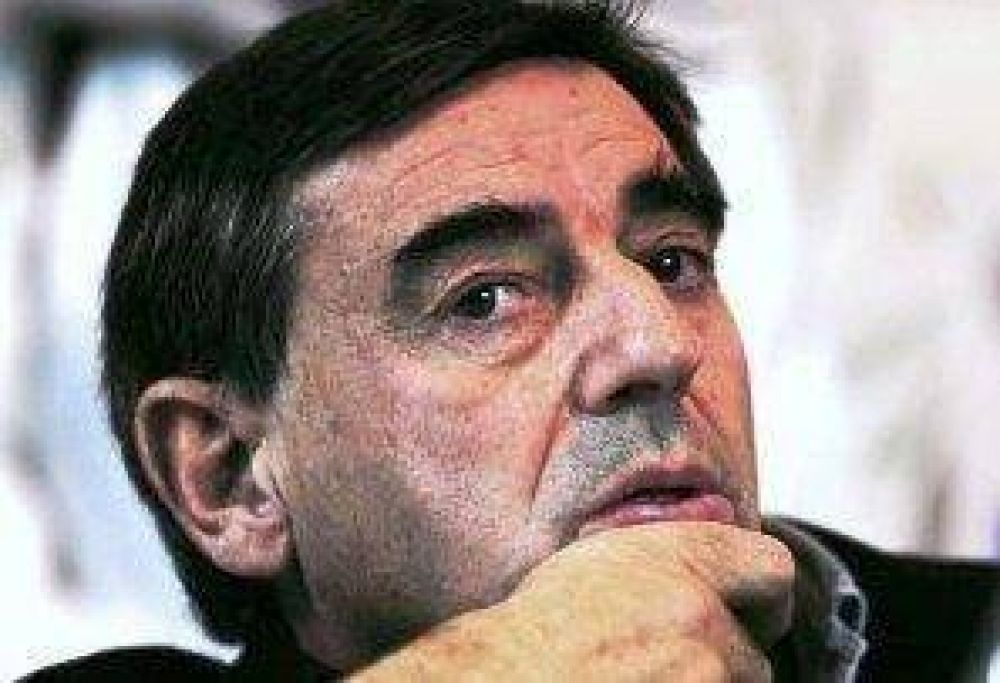 Cimadevilla: "En la UCR debe haber una renovaci�n de dirigentes"