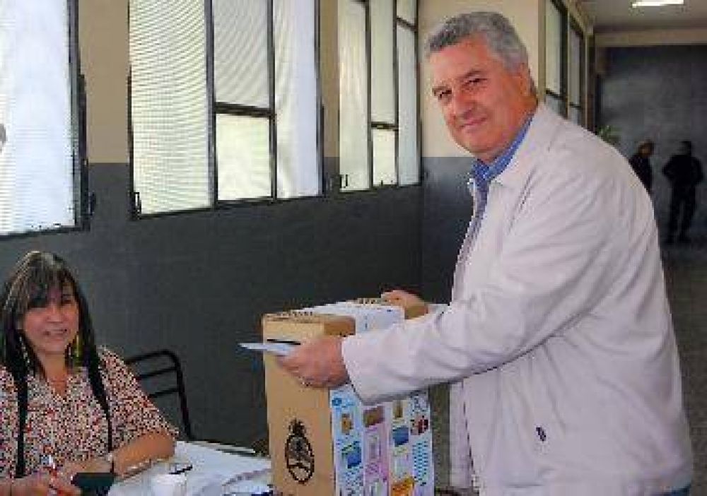 Abel Baratti se adjudic� la victoria en Cipolletti