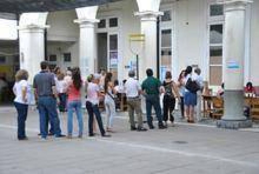 M�s del 70% del padr�n concurri� a las urnas