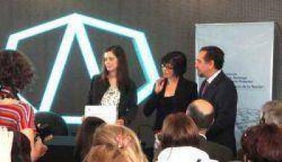 Periodista barilochense recibi� distinci�n nacional