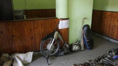 Encuentran en Villa 9 de Julio otro desarmadero de motos