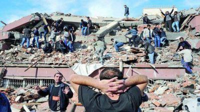 Violento terremoto en Turqu�a: estiman que hay 1.000 muertos