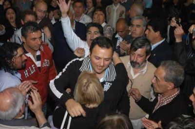 EL CANDIDATO DEL FRENTE SOCIAL GAN� EN SAN MARTIN