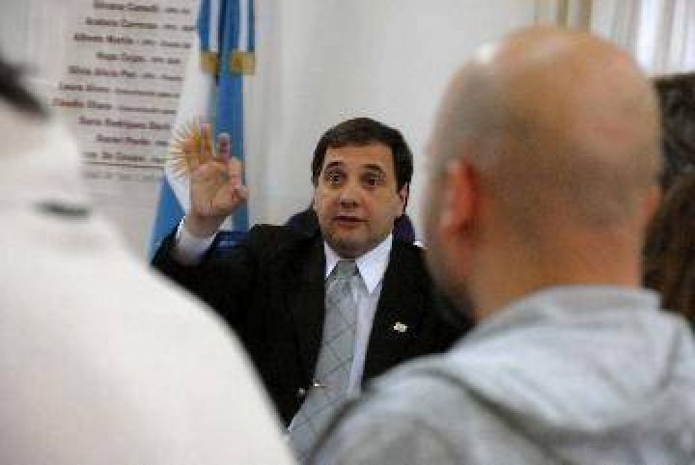 Casc�n confirm� la deuda de Goye con el municipio