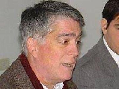Ferreira:�El presidente de la UCR, deber�a presentar la renuncia sin que nadie se la pida"