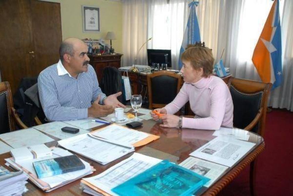�Reconstruir el di�logo es el primer paso para acordar pol�ticas p�blicas para Tierra del Fuego�
