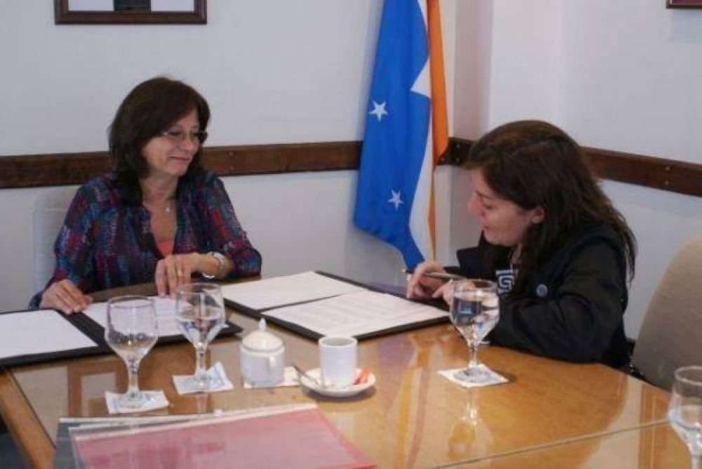 Educaci�n y el Superior Tribunal de Justicia firmaron convenio de colaboraci�n