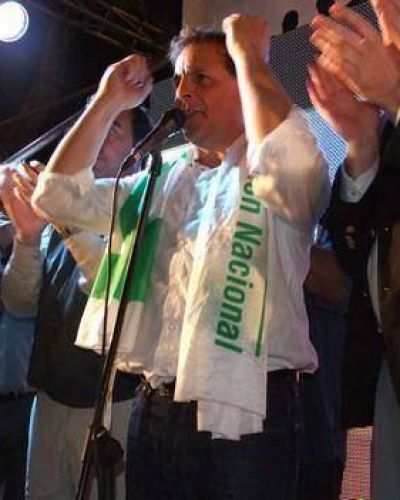  Ponce: �No tengan dudas que las viviendas, la escuela, el hospital, los vamos a hacer realidad�