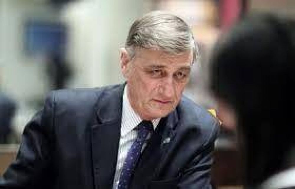 La estrategia de Binner ser�a volver al Congreso como diputado nacional en 2013