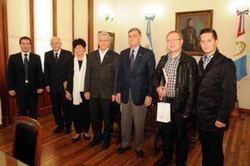 Binner recibi� la visita de una delegaci�n alemana
