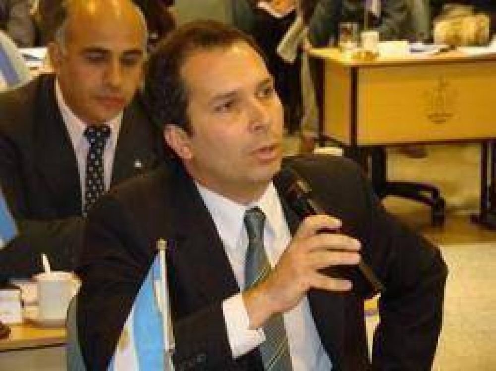 Cossar culp� a Giacomino por el conflicto con los monotributistas