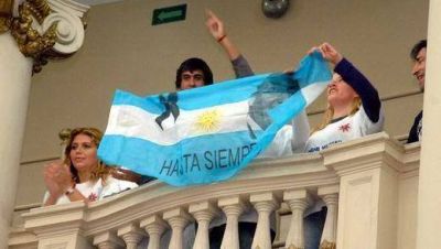 La Legislatura cordobesa rindi� homenaje a la memoria de N�stor Kirchner
