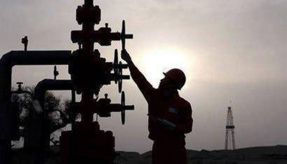 La plata se queda aca: El Gobierno dispuso que petroleras y mineras liquiden divisas en el pa�s