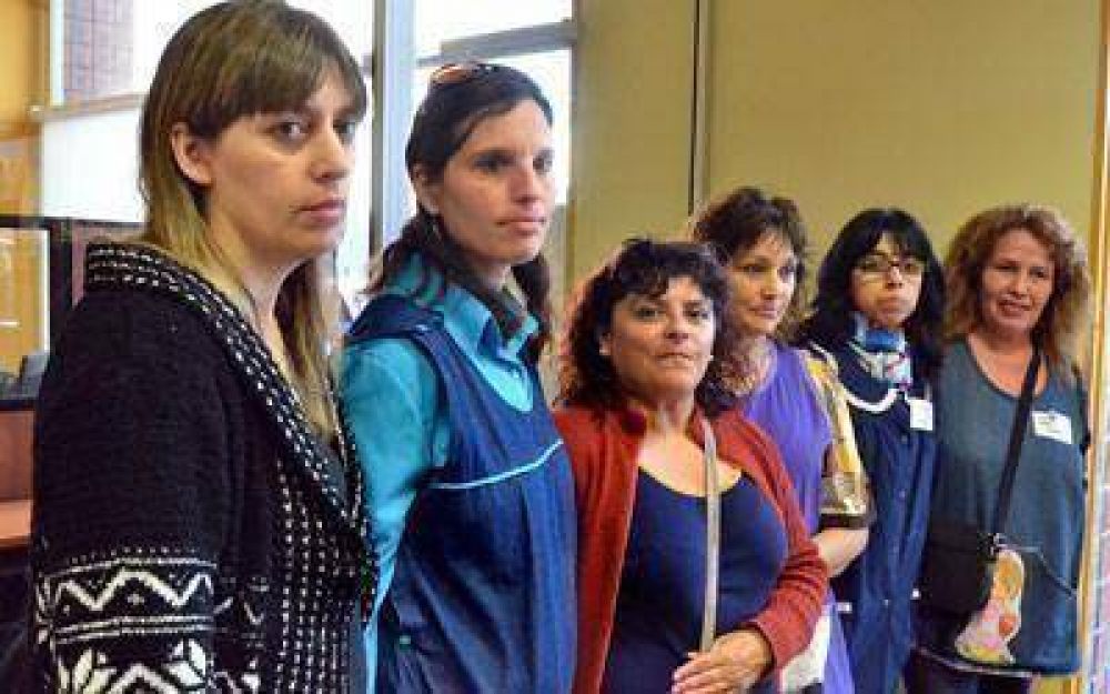 Docentes de la zona sur explicaron por qu� no asisten hoy al Congreso