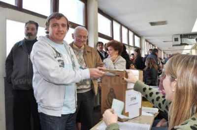 Fernando Maraude: �El a�o que viene vamos por el PJ de Mar del Plata�