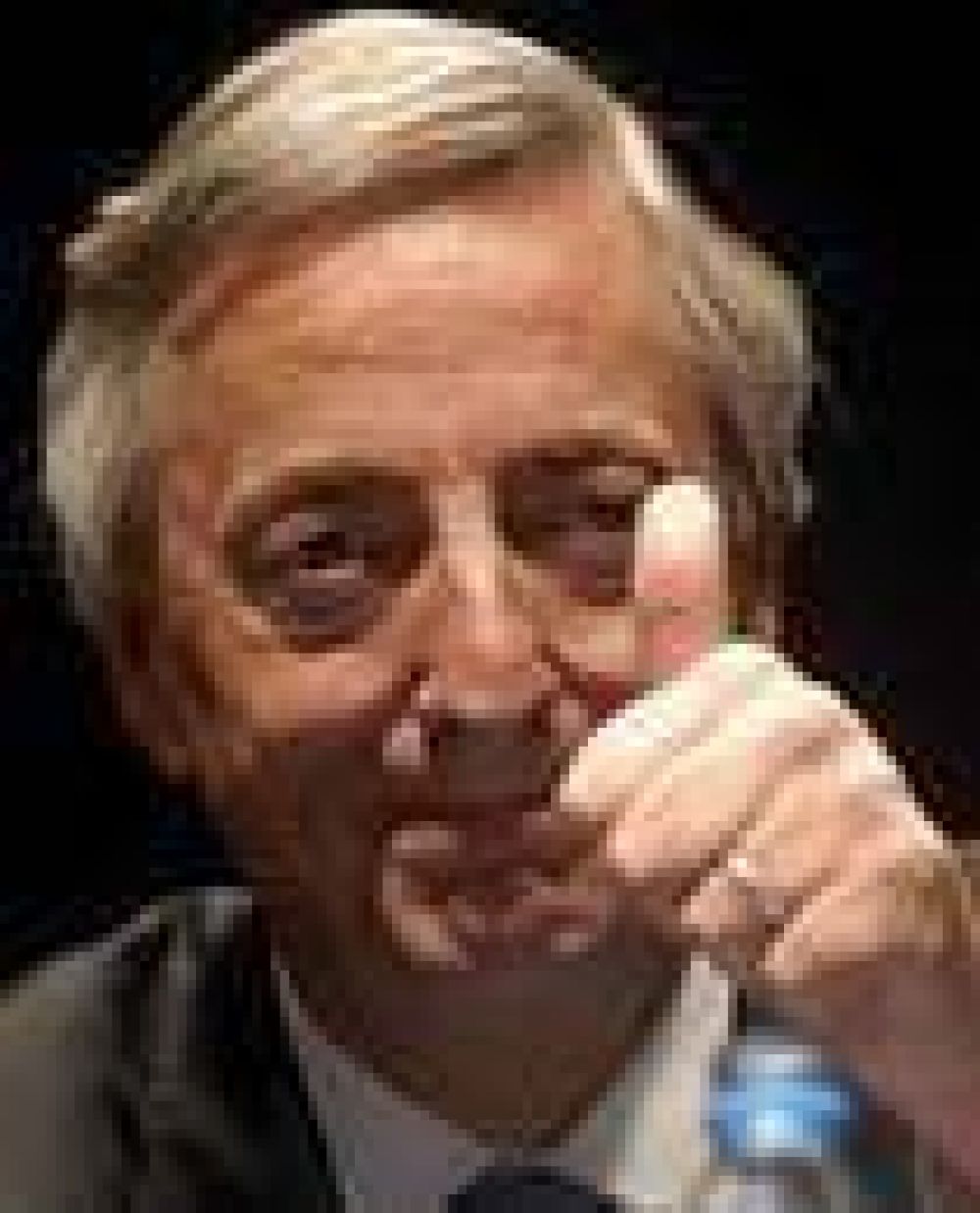 DESDE LA OPOSICI�N RECORDARON A KIRCHNER