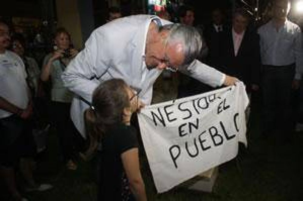 Emotivo homenaje al ex presidente N�stor Kirchner
