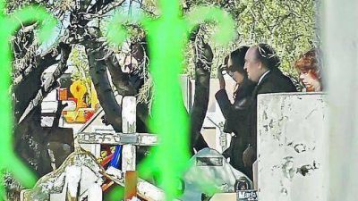 Ceremonia en el sur y actos en todo el pa�s por Kirchner
