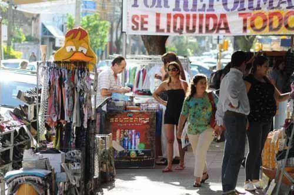 Empresarios advierten que se multiplica la venta ilegal