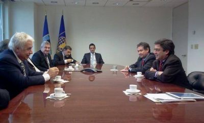 EE.UU.: De la Sota analiz� nuevas inversiones en C�rdoba junto al BID