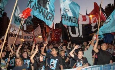 Con fuerte presencia juvenil, agrupaciones K homenajearon al ex Presidente en C�rdoba