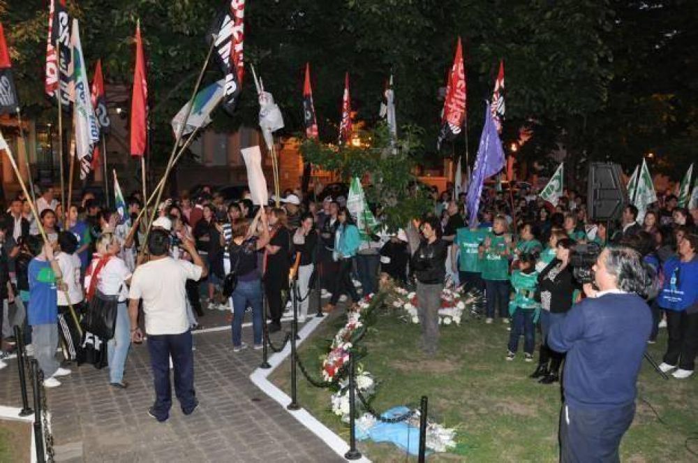 Se record� el primer aniversario de la muerte de Nestor Kirchner