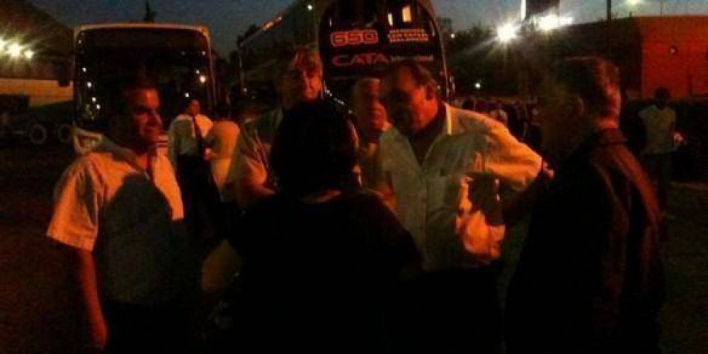 Calcagni: "no levantamos el bloqueo hasta que no liberen a nuestra gente"