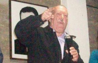 Amieiro conform� una �mesa de transici�n� y espera la respuesta del electo Luis Andreotti