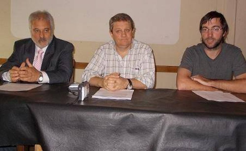 Julio Ceresa: �Algunos se tienen que hacer cargo de sus derrotas�
