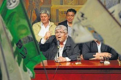 Moyano fortalecer� la CATT para armar un poder paralelo