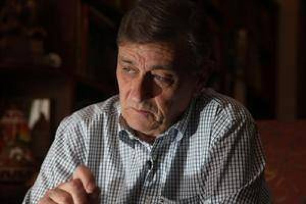 Para Binner, la fuga de capitales "se debe a la falta de confianza"