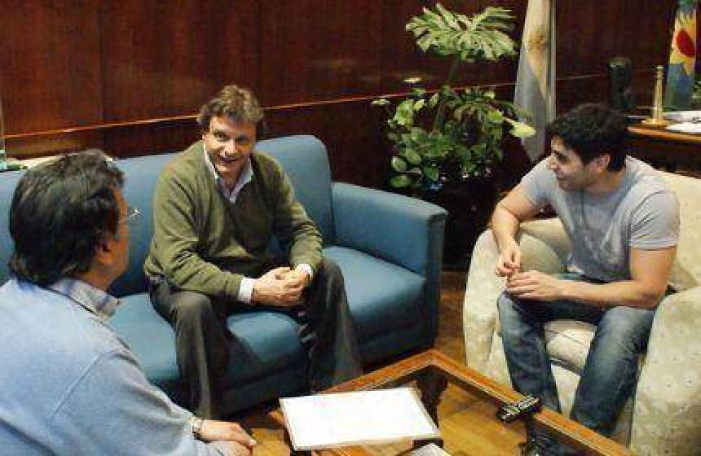 Pulti se reuni� con los diputados Facundo Moyano y H�ctor Mart�nez