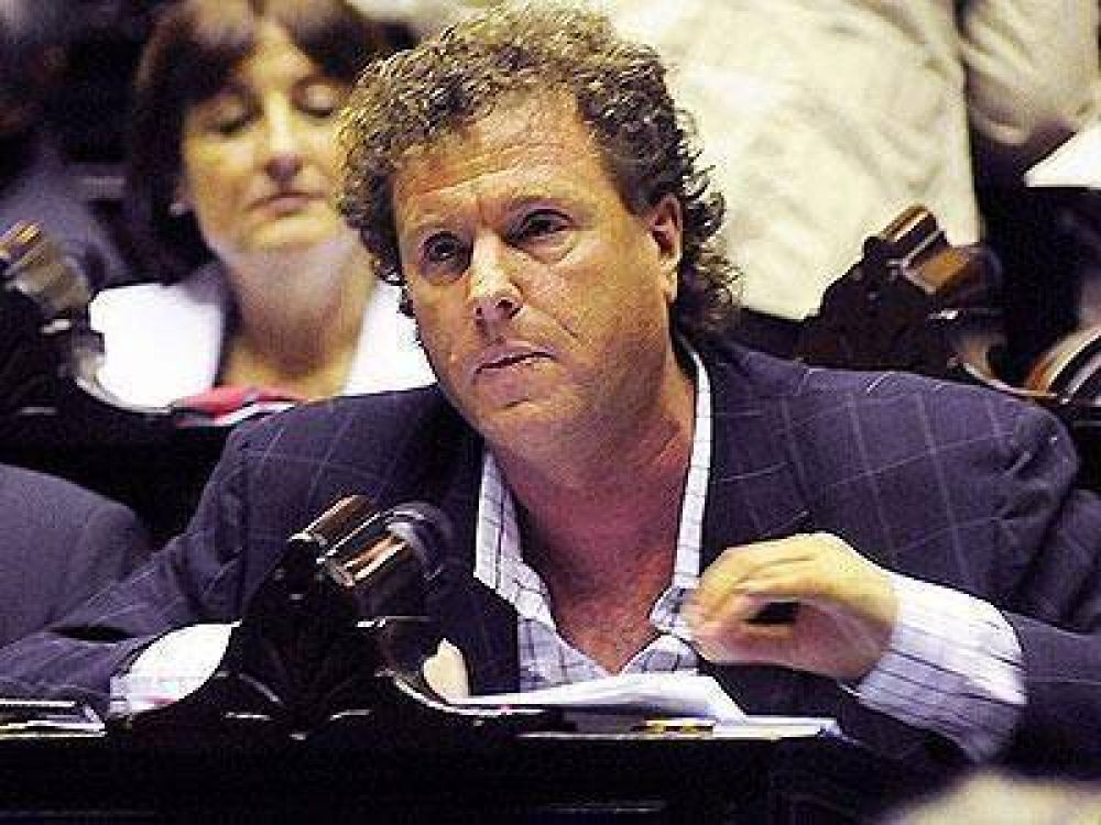 Milman indic� que los concejales del FAP ser�n �fiscales� del gobierno