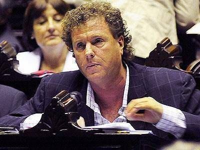 Milman indic� que los concejales del FAP ser�n �fiscales� del gobierno