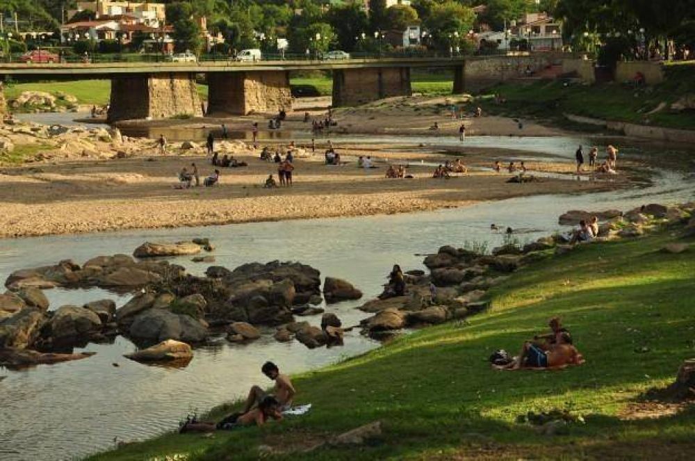 Buscan aunar criterios de acci�n para preservar el lago San Roque