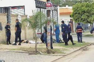 Tres j�venes muertos y una decena de heridos conmocionan a la provincia