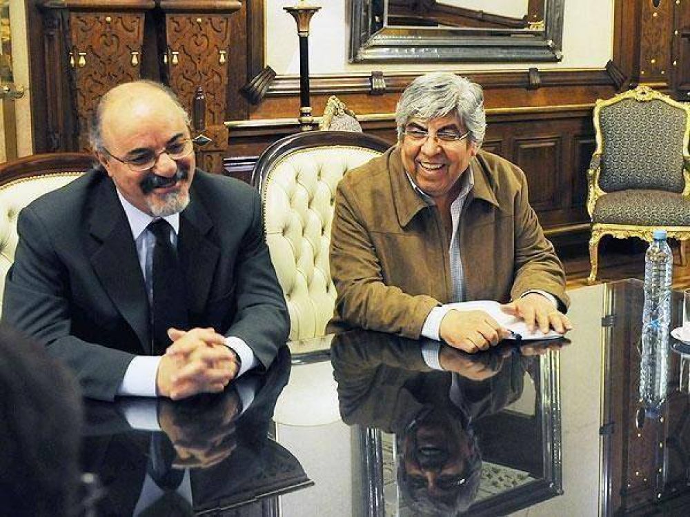El Gobierno toma distancia del plan de Moyano para repartir las ganancias