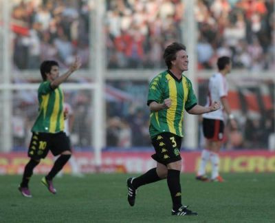 Aldosivi hizo historia y le quit� el invicto a River