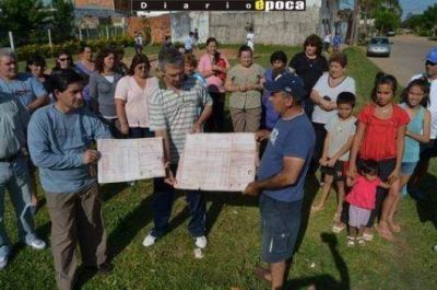 Denuncian ocupaci�n de espacios p�blicos