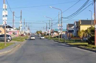 Carteles y r�fagas de viento ocasiona problemas