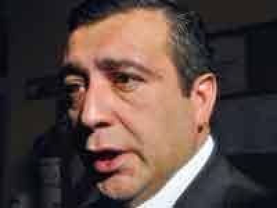 Jaime �lvarez: �Habr� una ley de promoci�n de servicios�