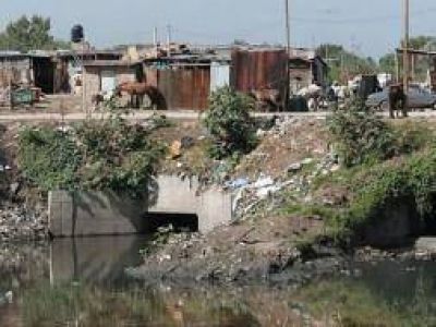 La Matanza: Relocalizan familias que viven frente al Riachuelo