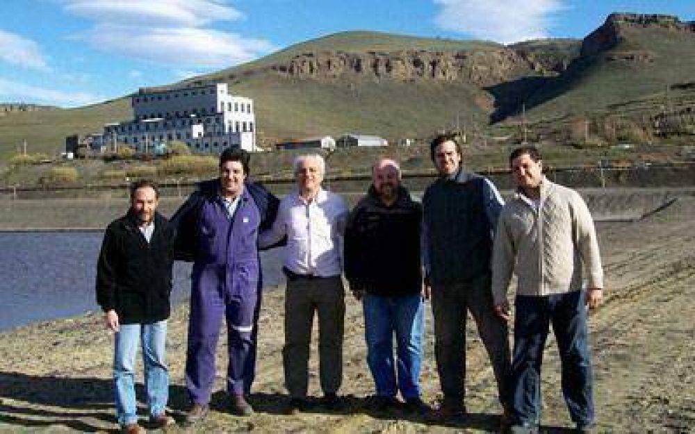 Inspeccionan instalaciones del yacimiento carbon�fero