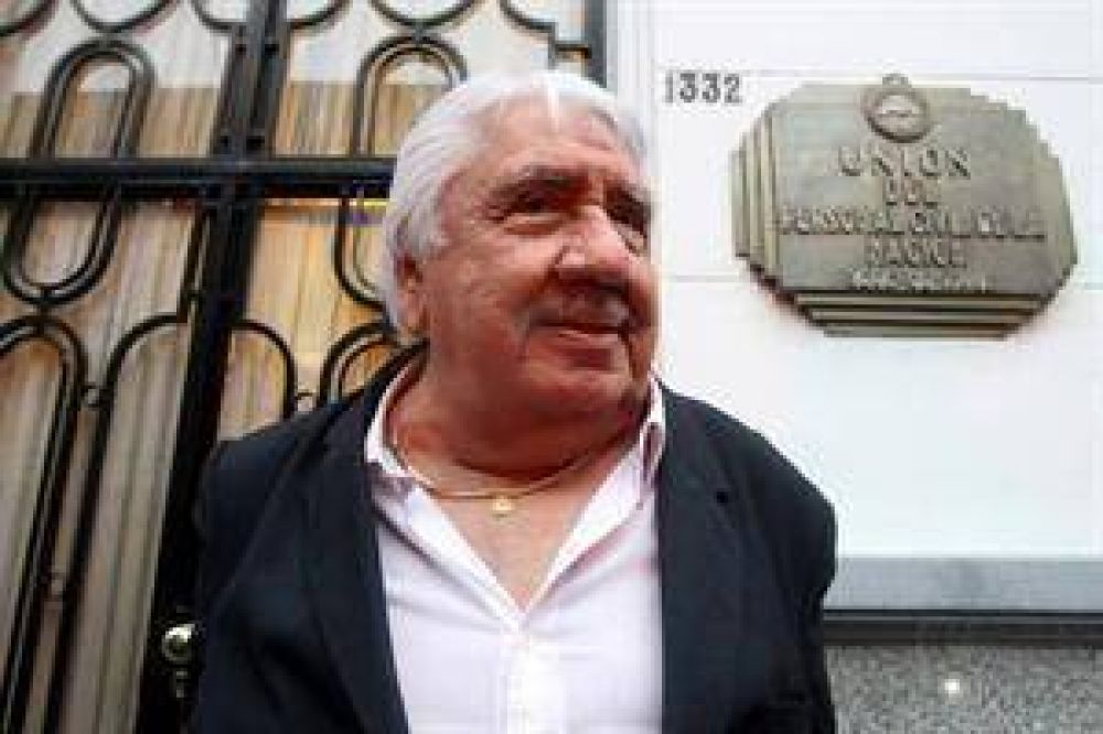 Lescano: "No me pareci� bien que se hicieran reclamos en el homenaje a Kirchner"