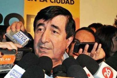 Una investigaci�n judicial por difamaci�n y espionaje complica al asesor de imagen de Macri