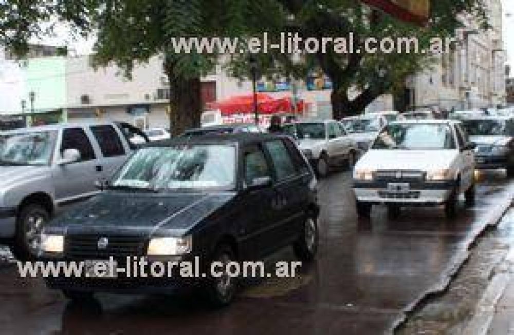 Remiseros analizar�n una suba de 46 centavos del precio kil�metro recorrido
